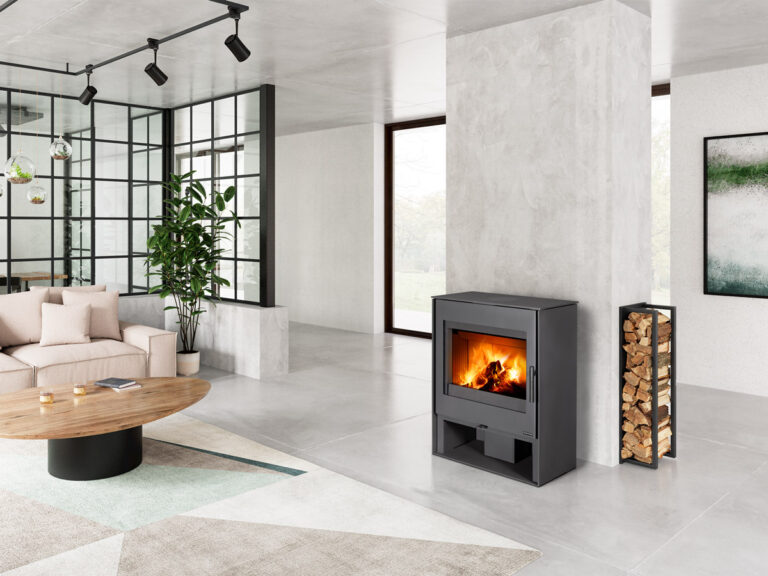 Kaminska peč na drva ALEDO - jeklena obloga