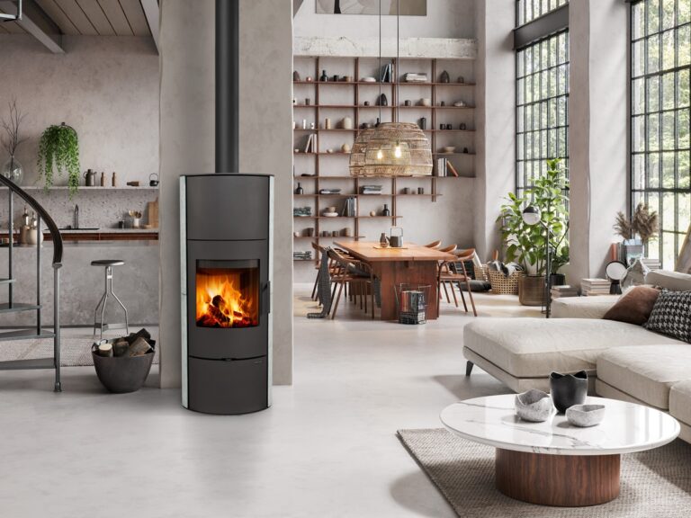 Kaminska peč na drva EVORA 02 A - obloga iz naravnega kamna