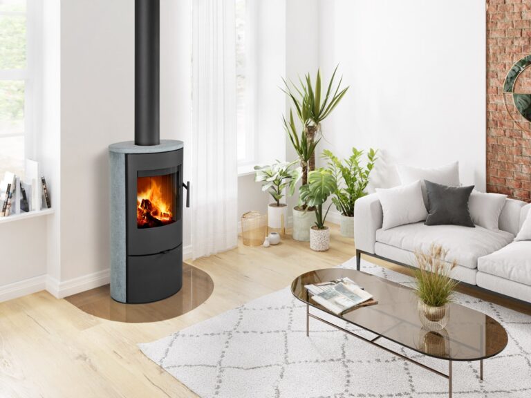 Kaminska peč na drva EVORA 02 - obloga iz naravnega kamna