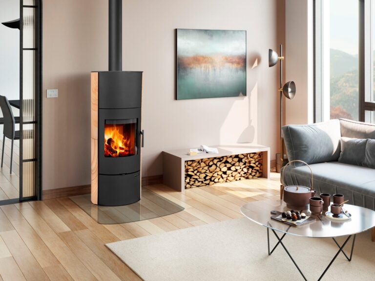 Kaminska peč na drva EVORA 04 A - obloga iz naravnega kamna