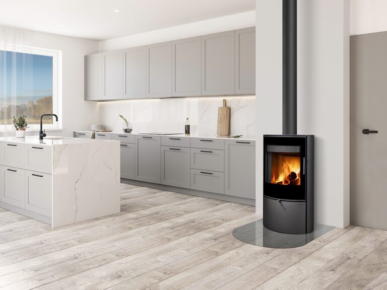 Kaminska peč na drva OVALIS G 03 - jeklena obloga