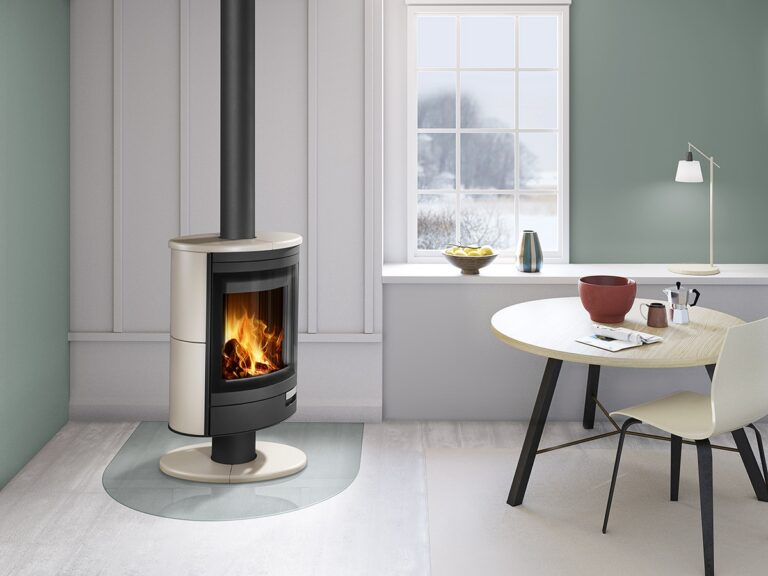 Kaminska peč na drva STROMBOLI N 02 - keramična obloga