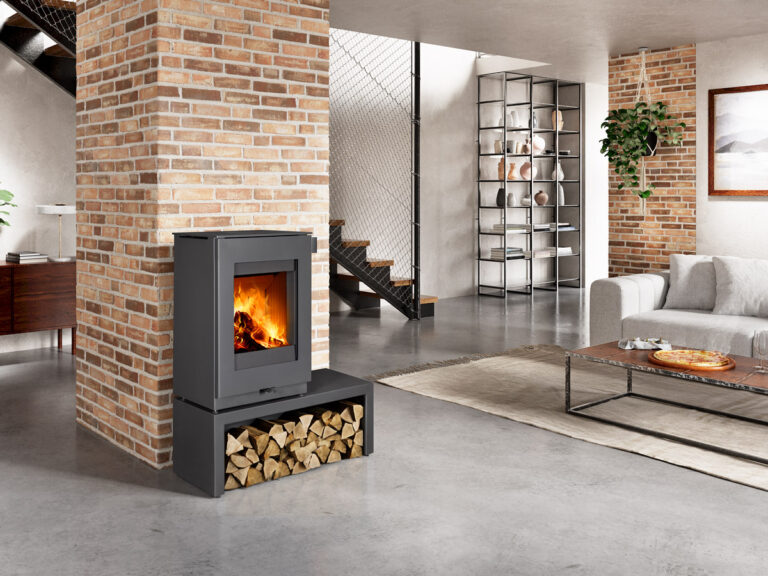 Kaminska peč na drva TEON P - jeklena obloga