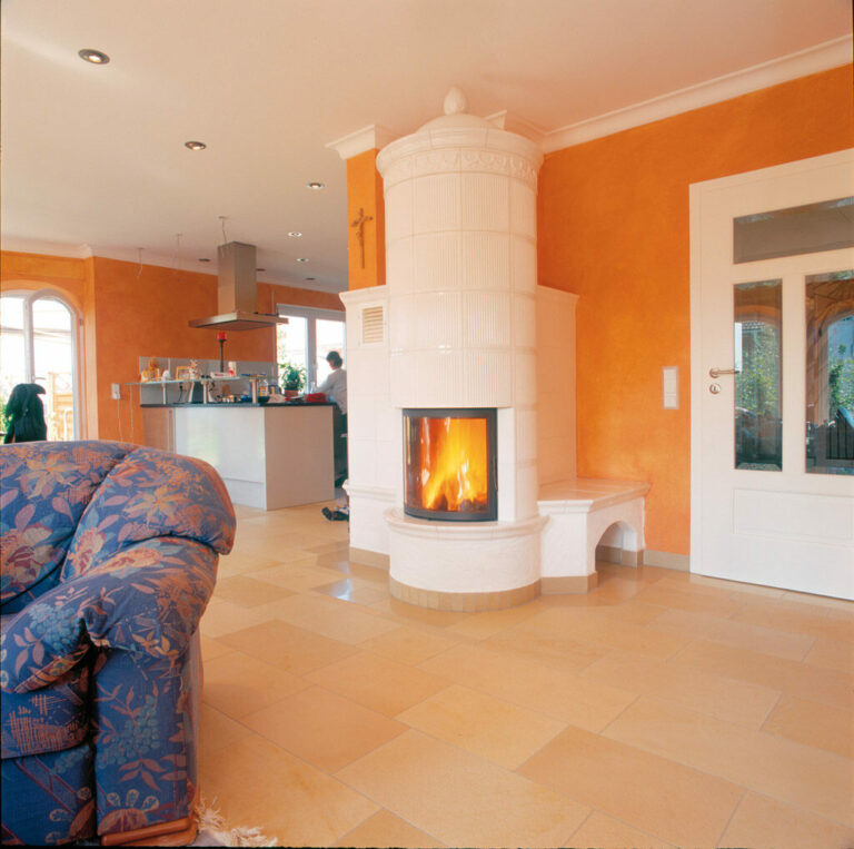 Toplozračni kamin 32