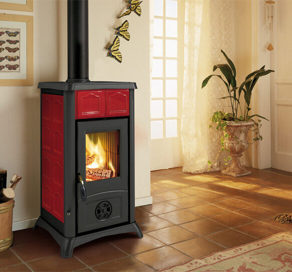 Kaminska peč na drva Gemma