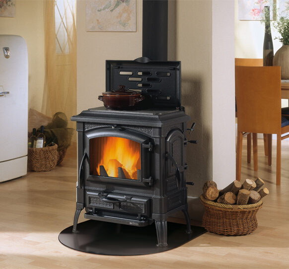 Kaminska peč na drva Isetta Con Cerchi Evo